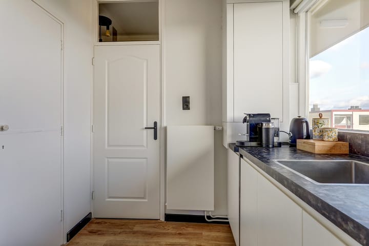 Photo 30 of Heinsiusstraat 32