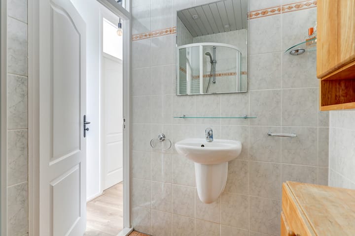 Photo 36 of Heinsiusstraat 32