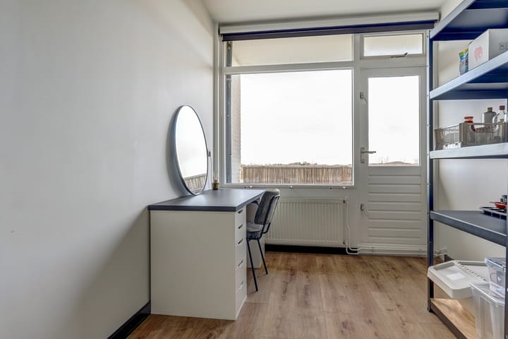 Photo 39 of Heinsiusstraat 32