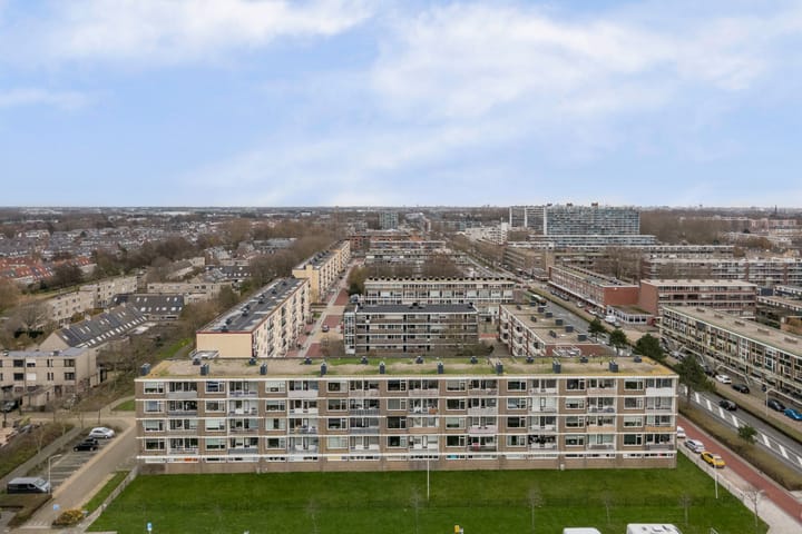 Photo 46 of Heinsiusstraat 32