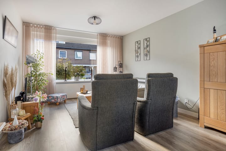 Photo 9 of Celsiusstraat 4