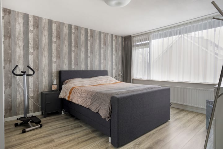 Photo 22 of Celsiusstraat 4