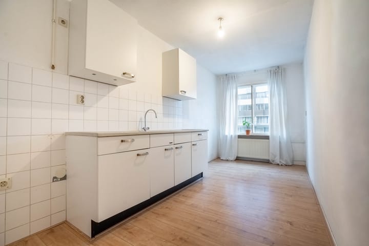 Foto 10 van Surinameplein 69