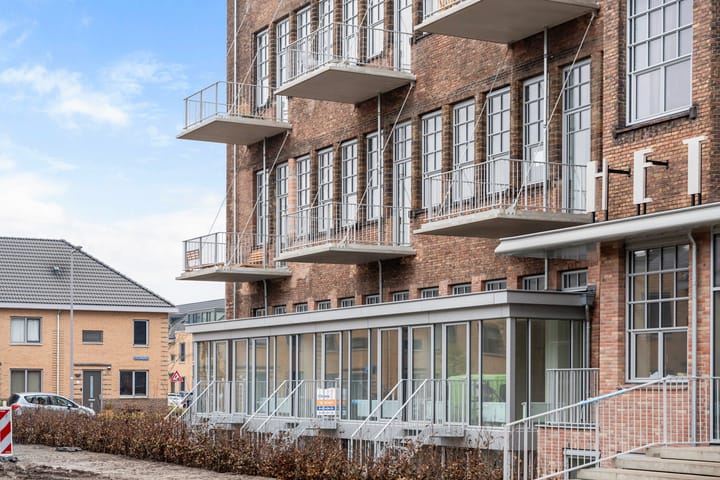 Photo 2 of Leo Lashleylaan 44-C