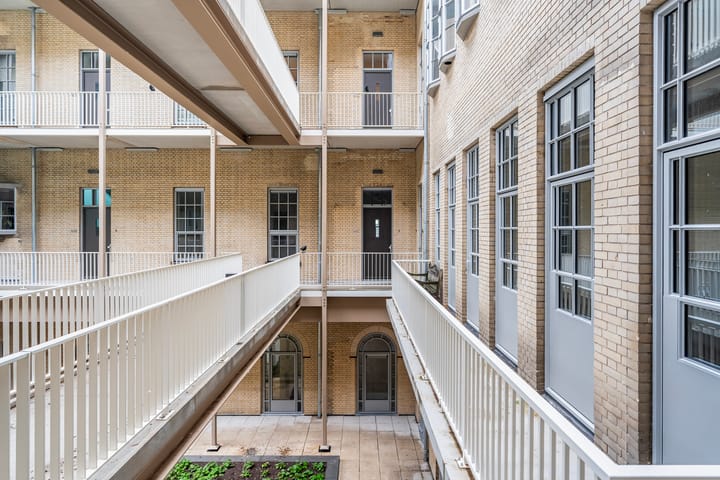 Photo 31 of Leo Lashleylaan 44-C