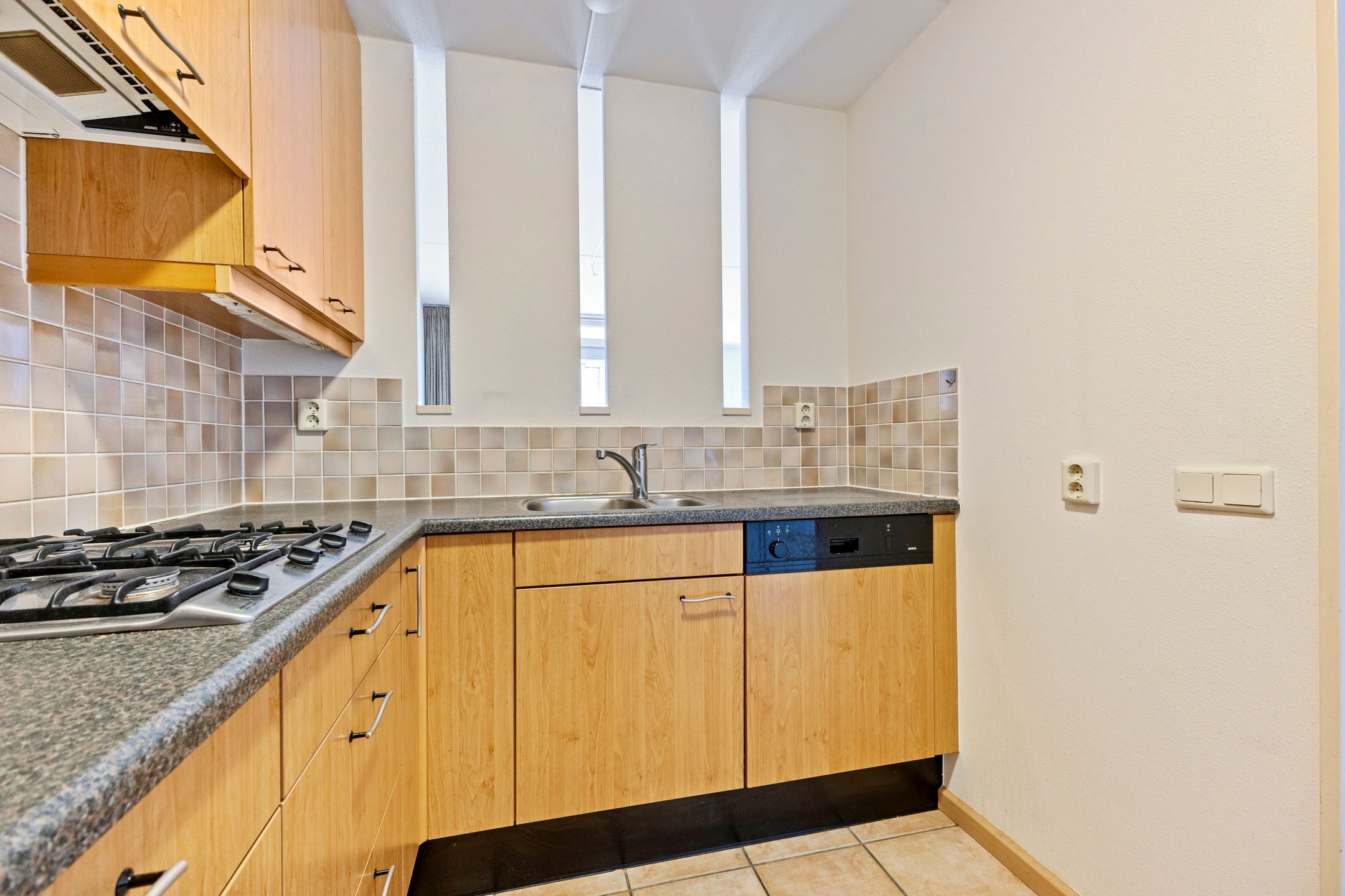 Photo 12 of Hoogstraat 44