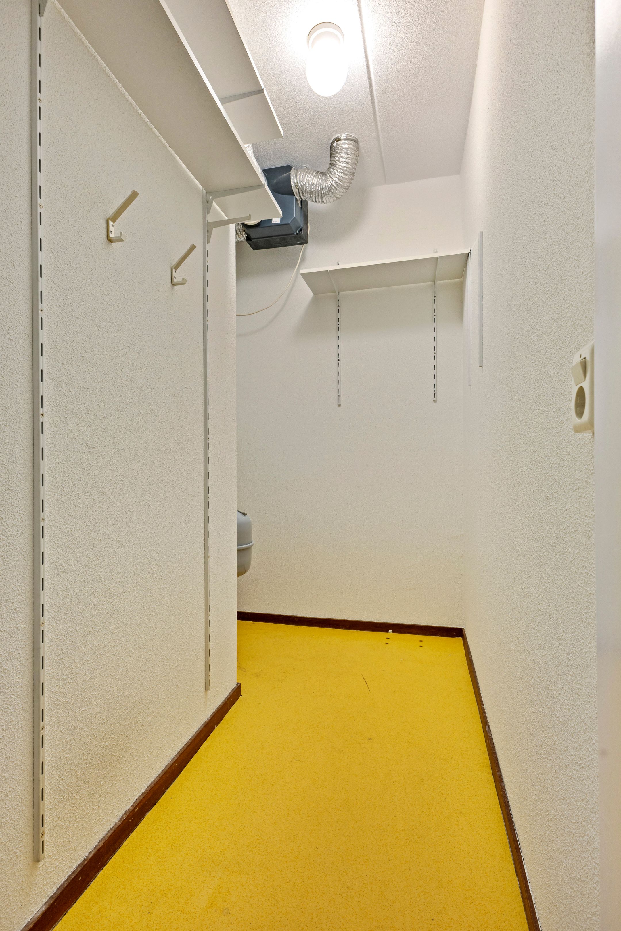 Photo 18 of Hoogstraat 44