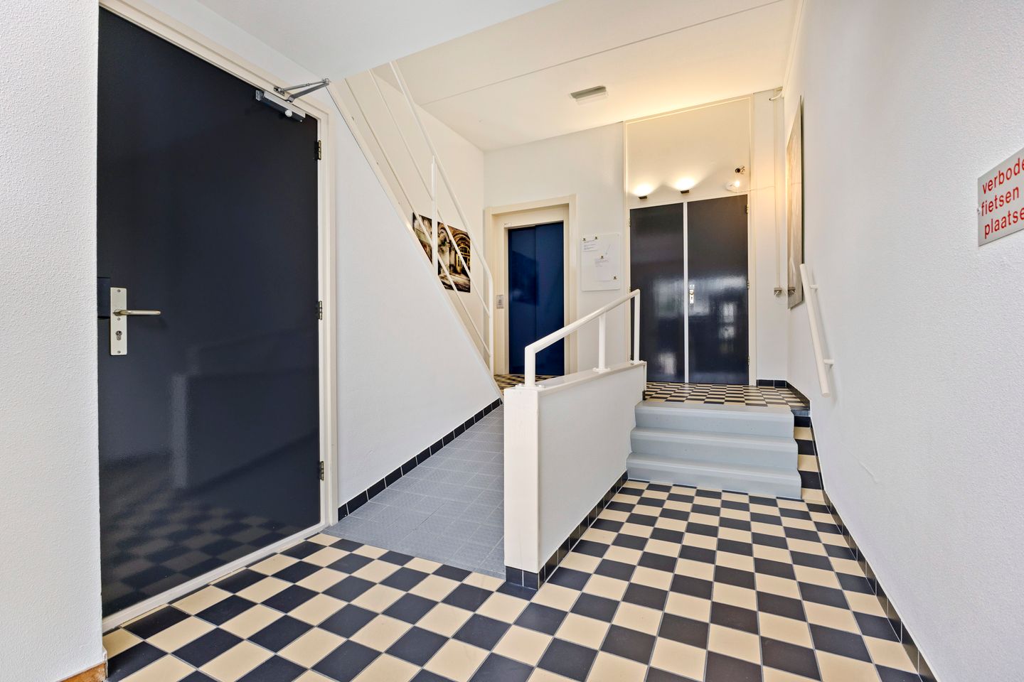 Photo 19 of Hoogstraat 44