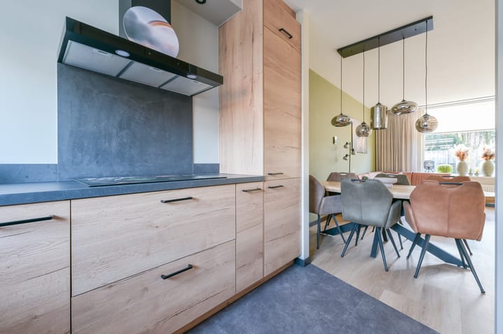 Photo 9 of van Oldenbarneveltstraat 156