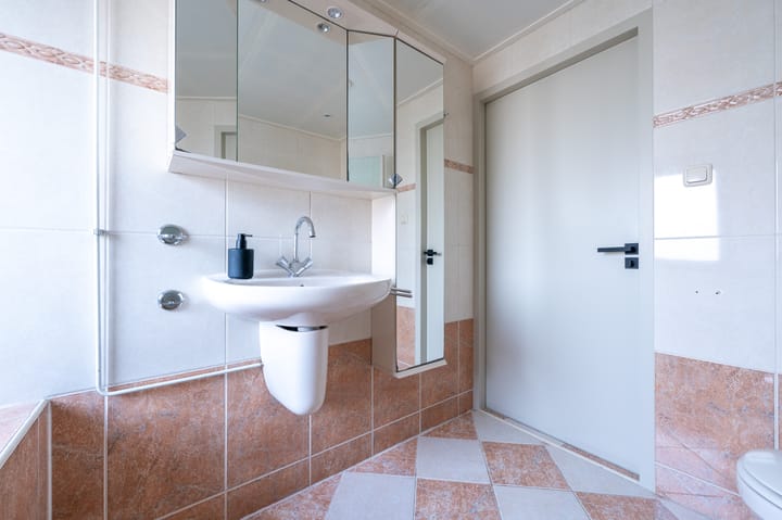 Photo 25 of van Oldenbarneveltstraat 156