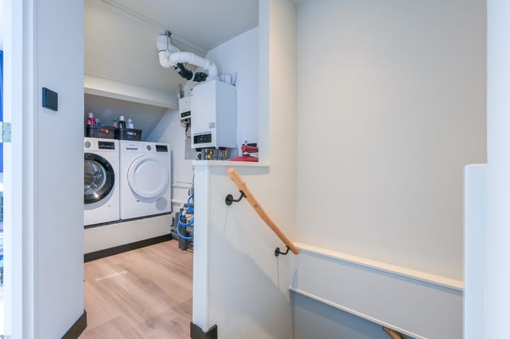 Photo 26 of van Oldenbarneveltstraat 156