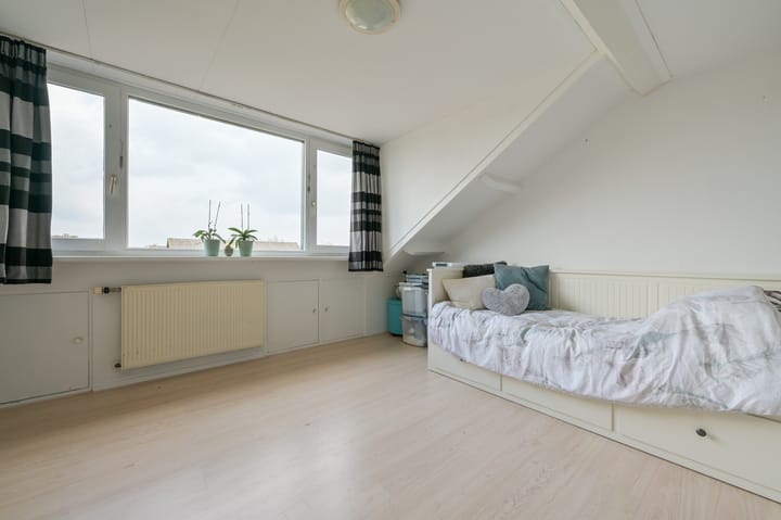 Photo 29 of van Oldenbarneveltstraat 156