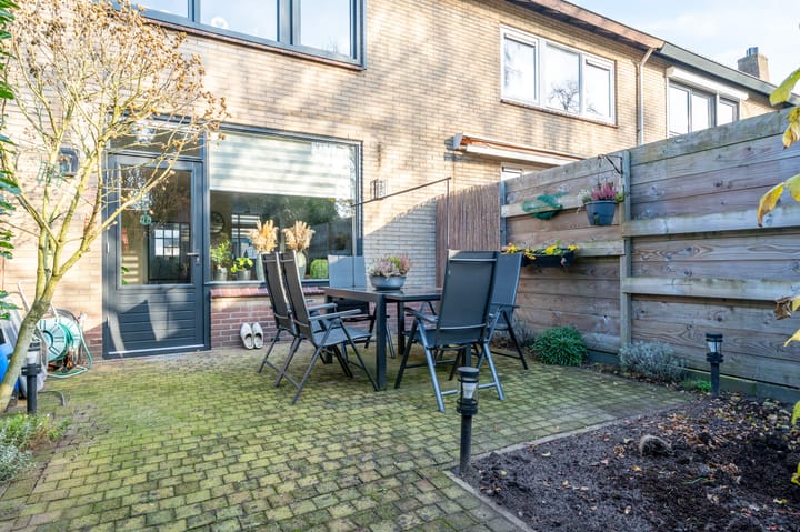 Photo 32 of van Oldenbarneveltstraat 156