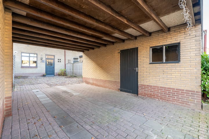 Photo 36 of van Oldenbarneveltstraat 156