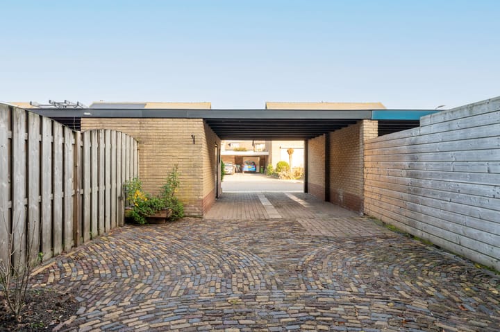 Photo 37 of van Oldenbarneveltstraat 156