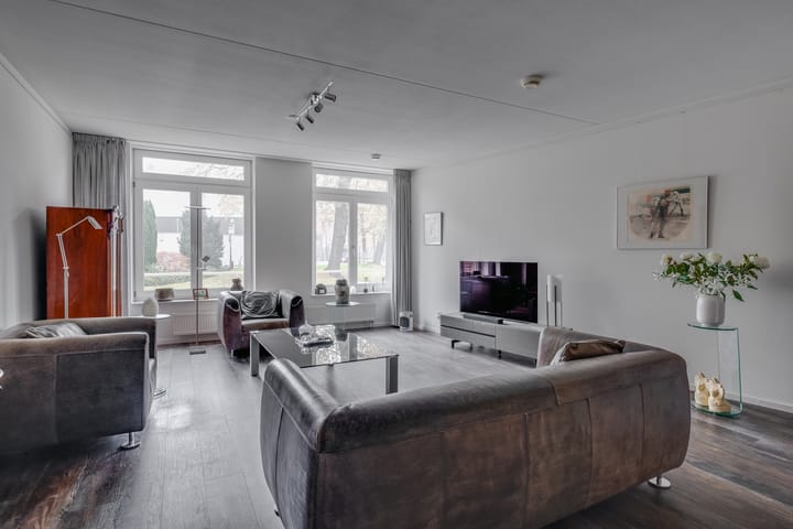 Photo 5 of Oosterbleek 50-B