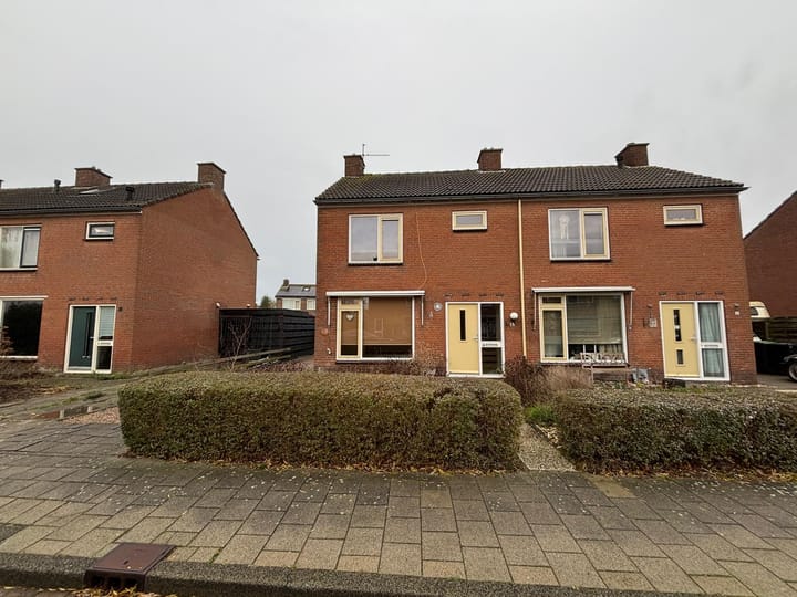 Photo 2 of Torenstraat 11