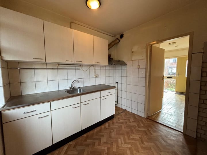 Photo 10 of Torenstraat 11