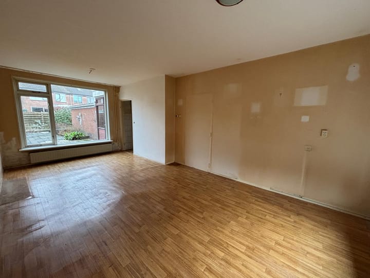 Photo 12 of Torenstraat 11