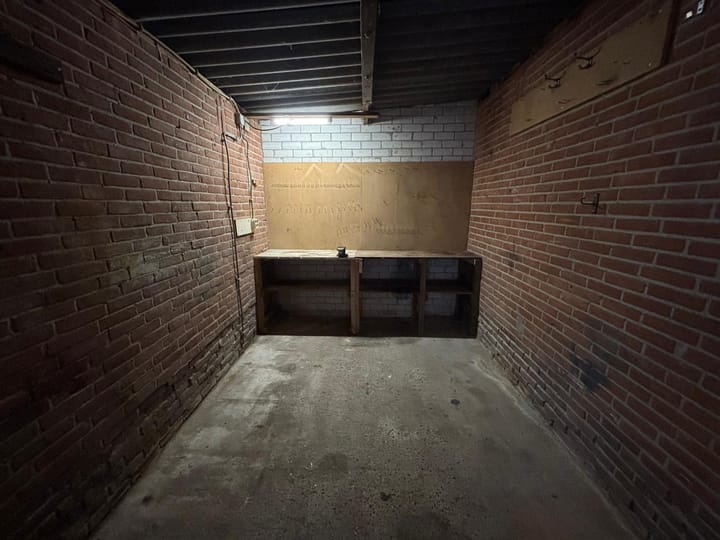 Photo 16 of Torenstraat 11