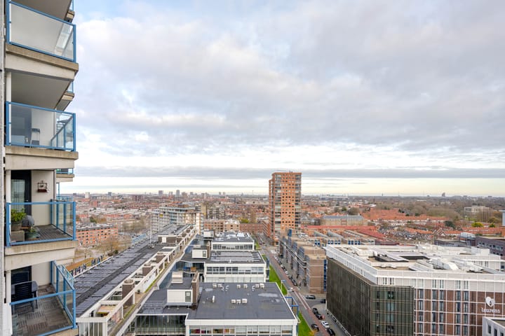 Foto 15 van Strevelsweg 986