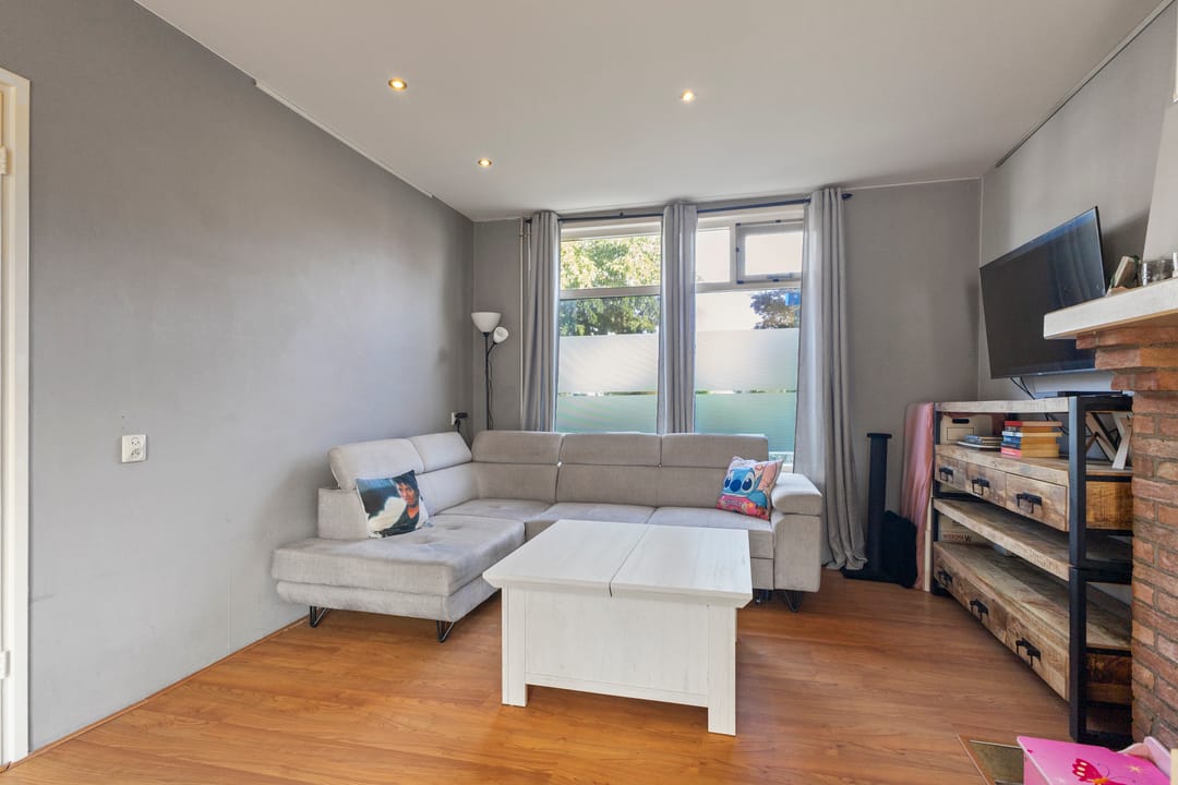 Foto 7 van Van Limburg Stirumstraat 18