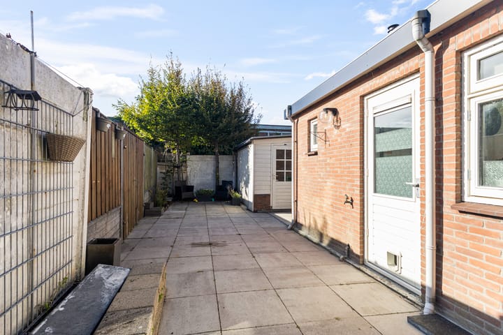 Foto 14 van Van Limburg Stirumstraat 18