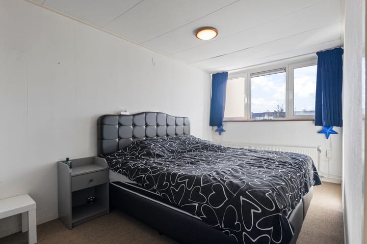 Foto 18 van Van Limburg Stirumstraat 18