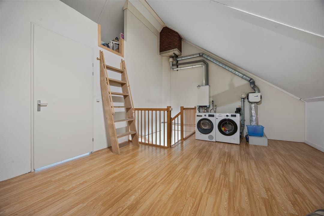 Photo 32 of Adagiostraat 2