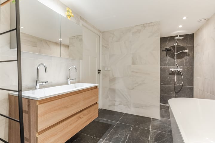 Photo 30 of Genneperweg 3