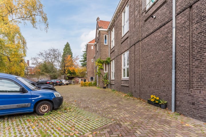 Photo 62 of Genneperweg 3