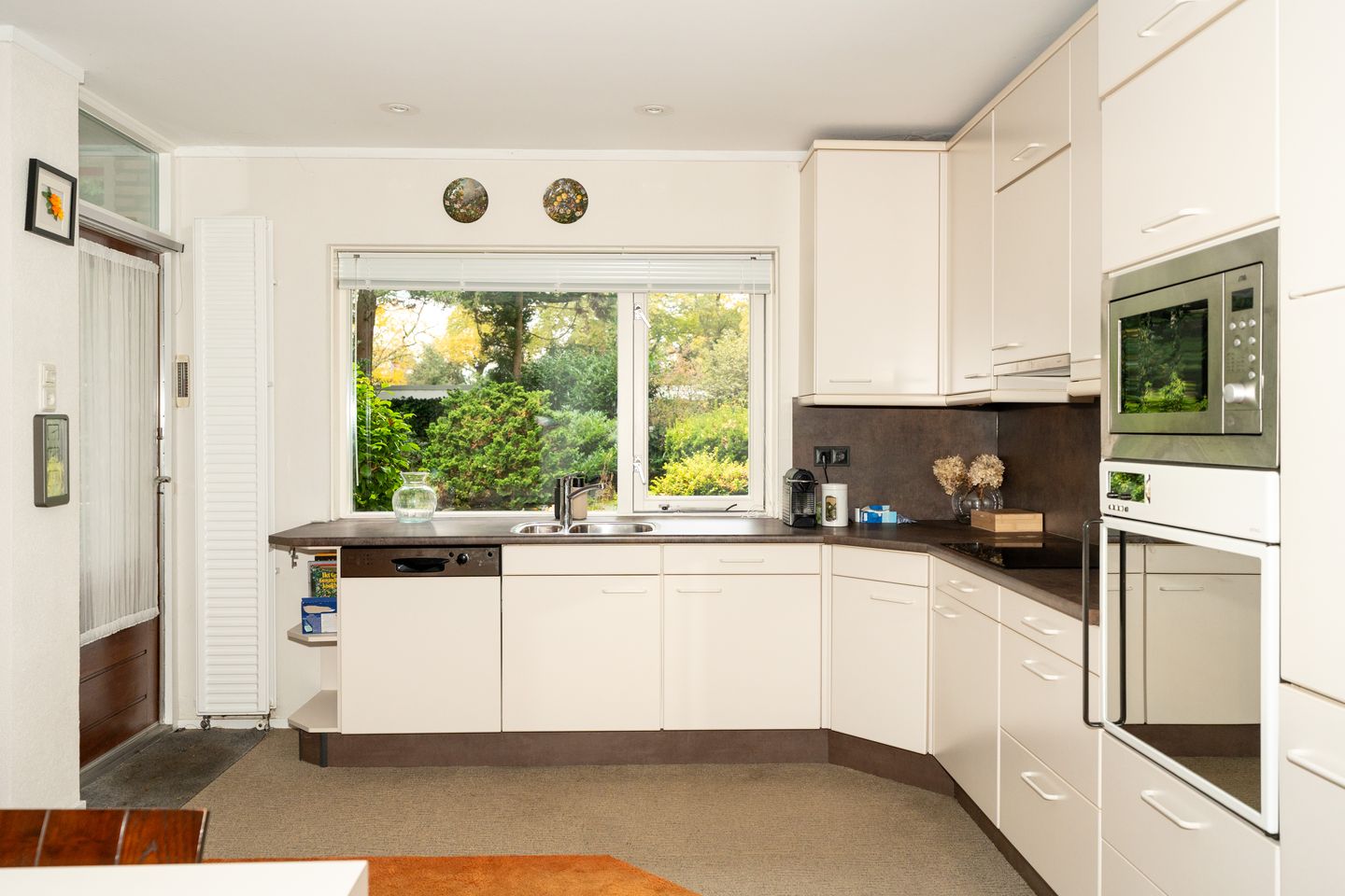 Foto 10 van Rozenhoflaan 3