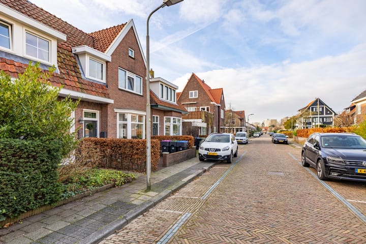Photo 8 of Franekerstraat 27