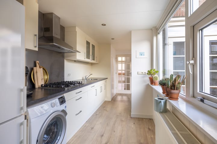 Photo 23 of Franekerstraat 27