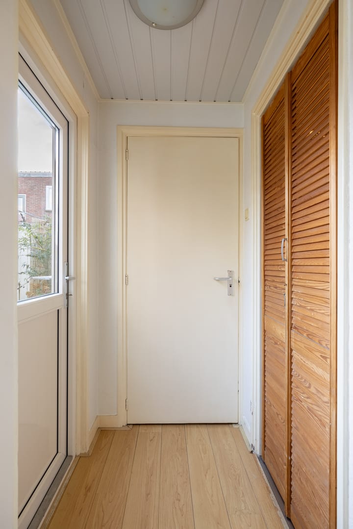 Photo 24 of Franekerstraat 27