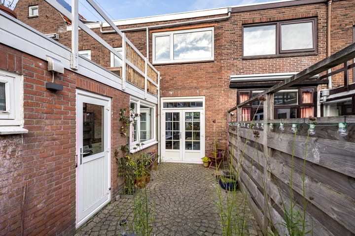 Photo 39 of Franekerstraat 27