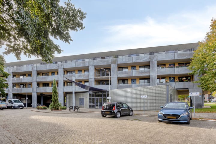 Photo 3 of Mies Ruthplaats 22