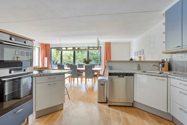 Foto 9 van Mies Ruthplaats 22