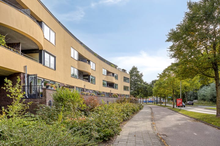 Foto 33 van Mies Ruthplaats 22