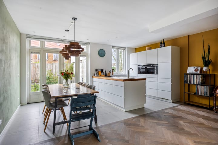 Foto 3 van Bloemhofstraat 1