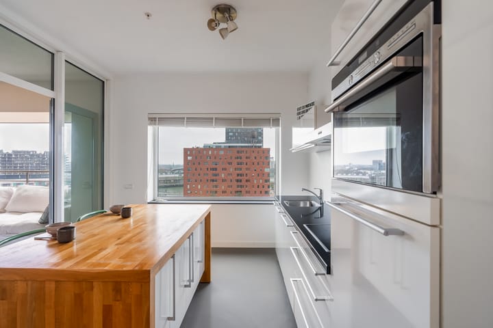 Foto 12 van Van der Hoevenplein 42