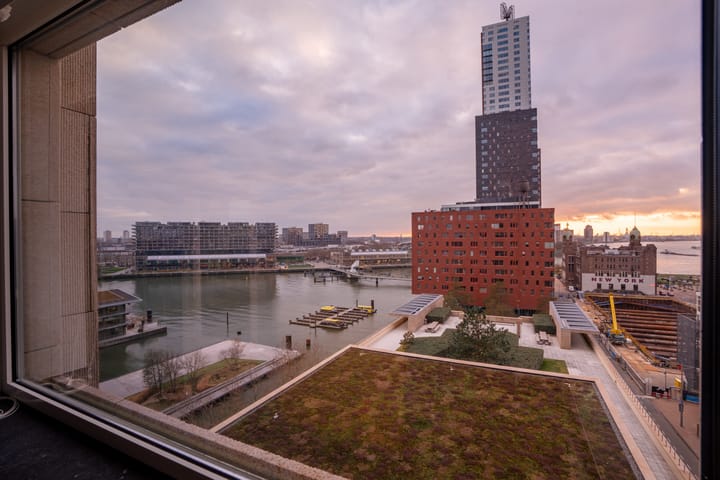 Foto 28 van Van der Hoevenplein 42