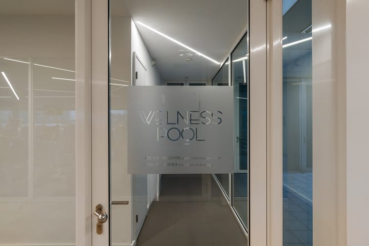 Foto 34 van Van der Hoevenplein 42