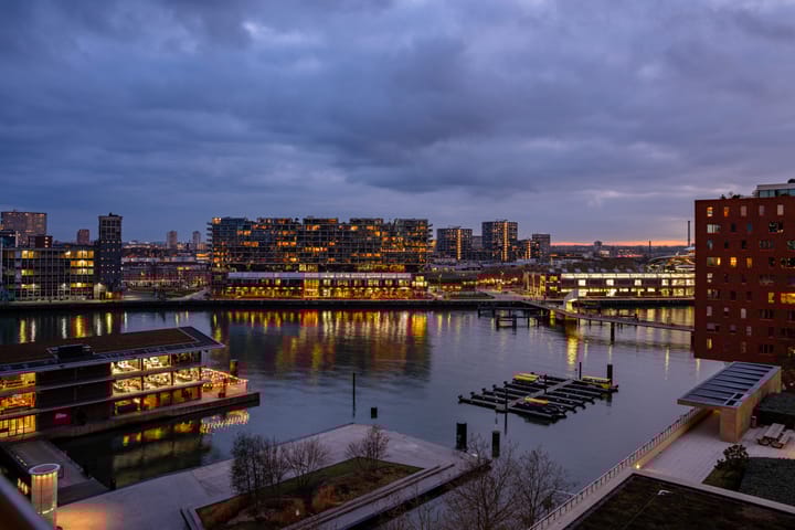 Foto 39 van Van der Hoevenplein 42