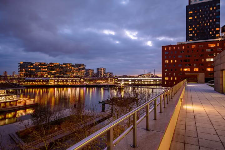 Foto 38 van Van der Hoevenplein 42