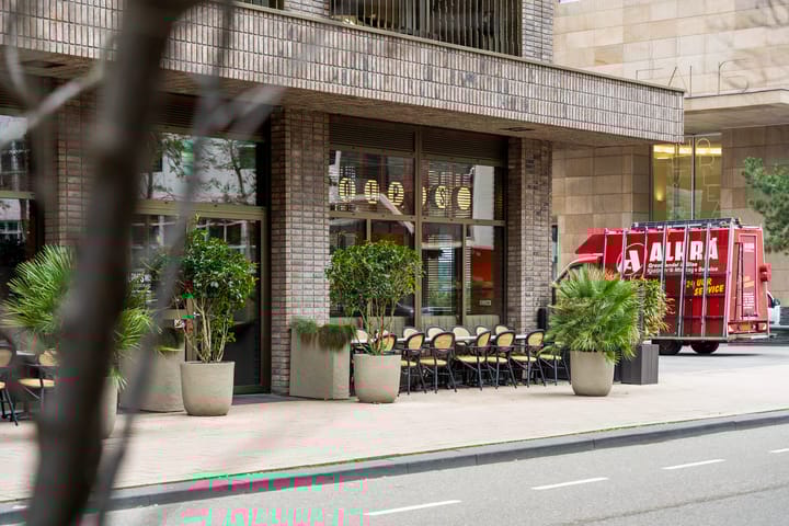 Foto 49 van Van der Hoevenplein 42