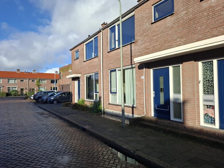 Photo 2 of Adolf van Nassaustraat 8