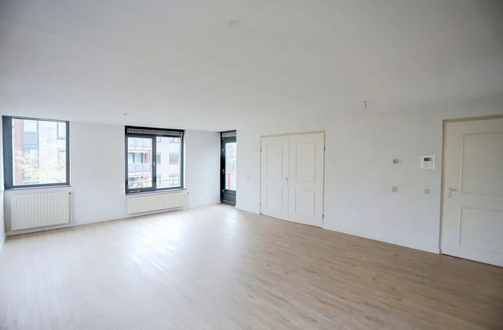 Foto 4 van Valkenaerhof 16