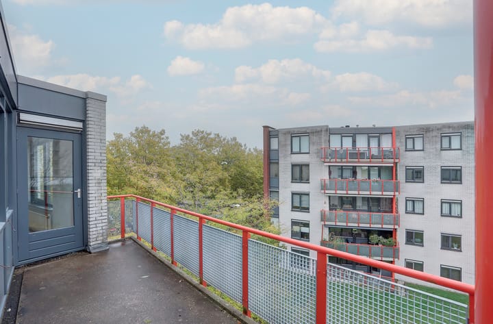 Photo 11 of Valkenaerhof 16