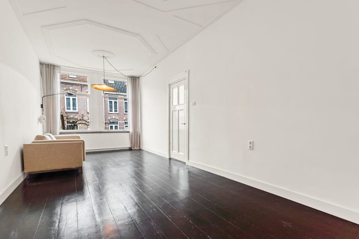 Photo 9 of Graaf Lodewijkstraat 16